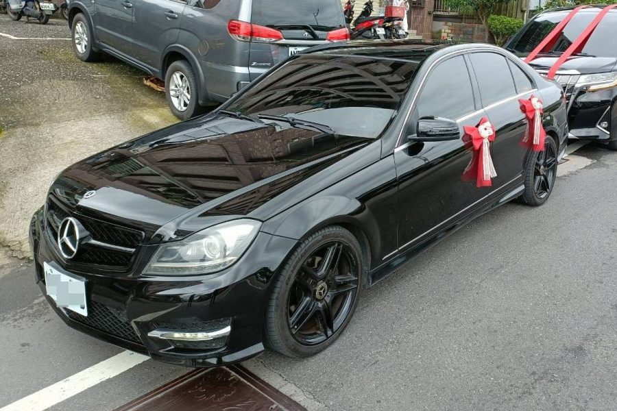 Benz C-Class W204 (2007’起) - 嫁給我新娘結婚禮車出租 - 全台服務